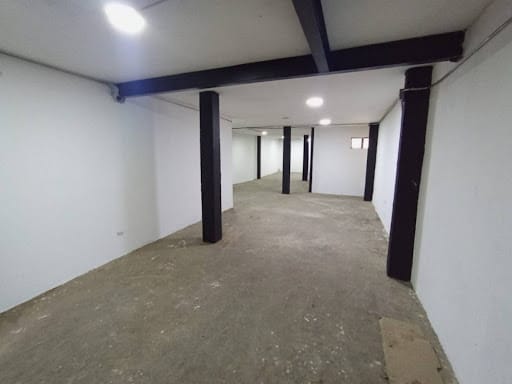 Bodega en arriendo en Trinidad, Medellín, 130 m² · foto 5 de 9