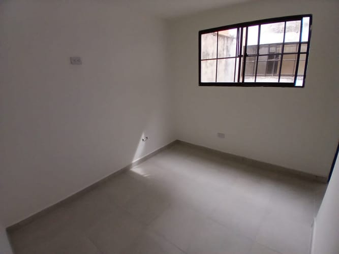 Apartamento de 2 alcobas en arriendo en Caicedo, Medellín, 48 m² · foto 4 de 8
