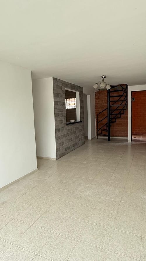 Apartamento de 3 alcobas en arriendo en El Refugio, Cali, 68 m² · foto 2 de 20
