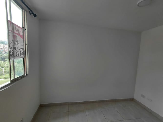 Apartamento de 2 alcobas en arriendo en Cabecera San Antonio De Prado, Medellín, 40 m² · foto 12 de 15