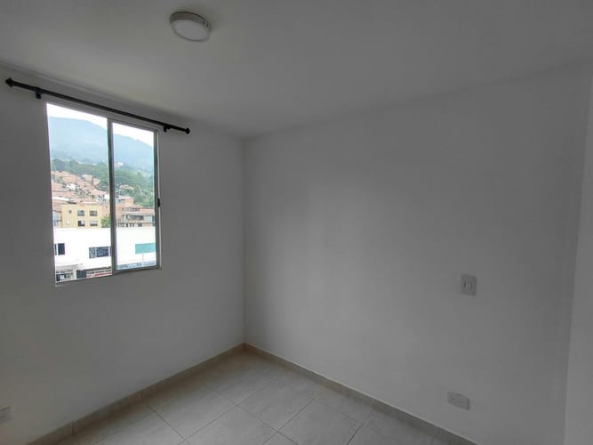 Apartamento de 2 alcobas en arriendo en Cabecera San Antonio De Prado, Medellín, 40 m² · foto 7 de 15