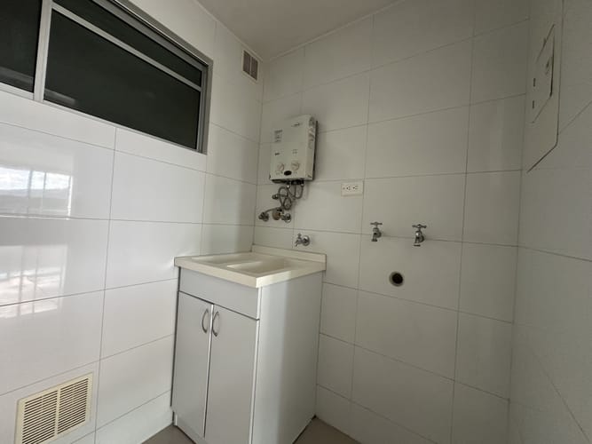 Apartamento de 2 alcobas en arriendo en Mediterrane, Floridablanca, 86 m² · foto 6 de 20
