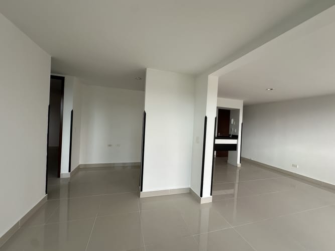 Apartamento de 2 alcobas en arriendo en Mediterrane, Floridablanca, 86 m² · foto 8 de 20
