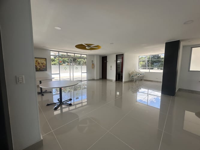 Apartamento de 2 alcobas en arriendo en Mediterrane, Floridablanca, 86 m² · foto 17 de 20
