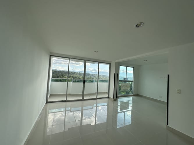 Apartamento de 2 alcobas en arriendo en Mediterrane, Floridablanca, 86 m² · foto 2 de 20