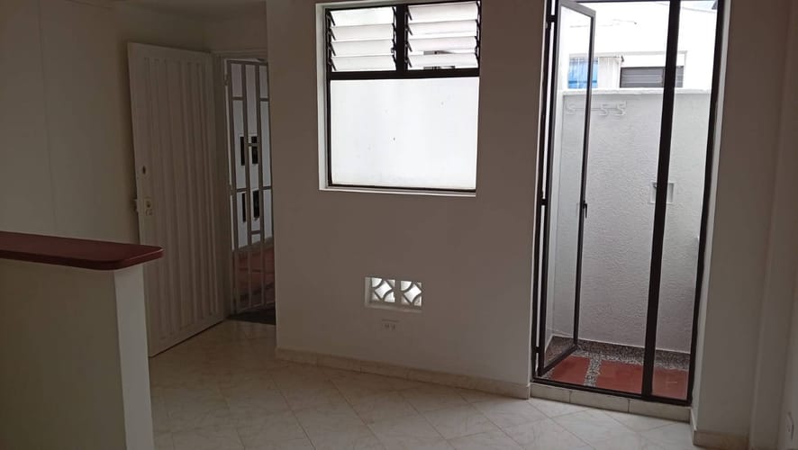 Apartaestudio en arriendo en La América, Medellín, 30 m² · foto 2 de 8
