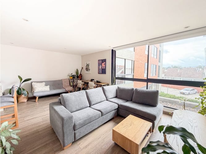 Apartaestudio en venta en La Floresta, Bogotá, 61 m² · foto 4 de 18