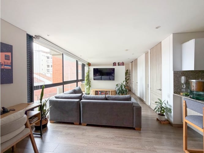 Apartaestudio en venta en La Floresta, Bogotá, 61 m² · foto 5 de 18