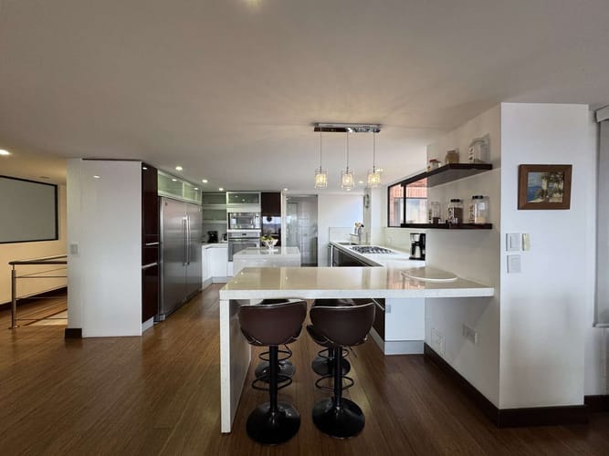 Apartamento de 3 alcobas en venta en Bosque De Pinos, Bogotá, 253 m² · foto 7 de 24