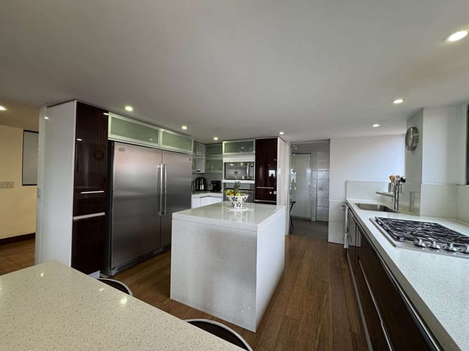 Apartamento de 3 alcobas en venta en Bosque De Pinos, Bogotá, 253 m² · foto 8 de 24