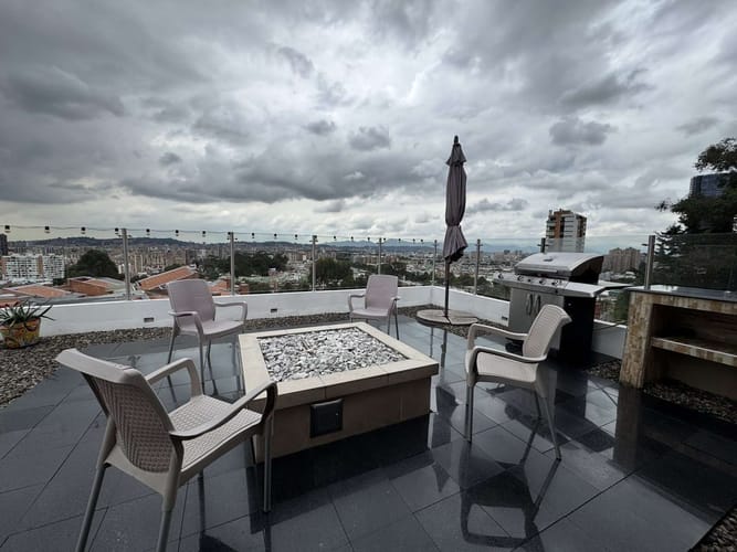 Apartamento de 3 alcobas en venta en Bosque De Pinos, Bogotá, 253 m² · foto 9 de 24