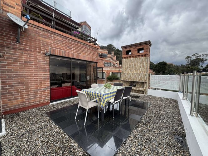 Apartamento de 3 alcobas en venta en Bosque De Pinos, Bogotá, 253 m² · foto 11 de 24
