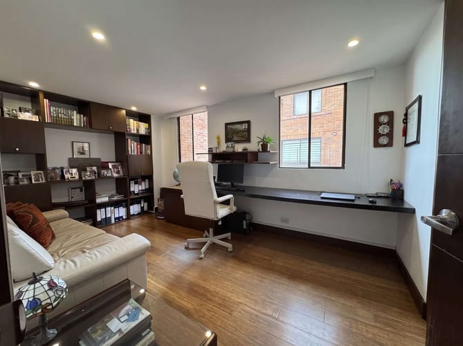 Apartamento de 3 alcobas en venta en Bosque De Pinos, Bogotá, 253 m² · foto 24 de 24