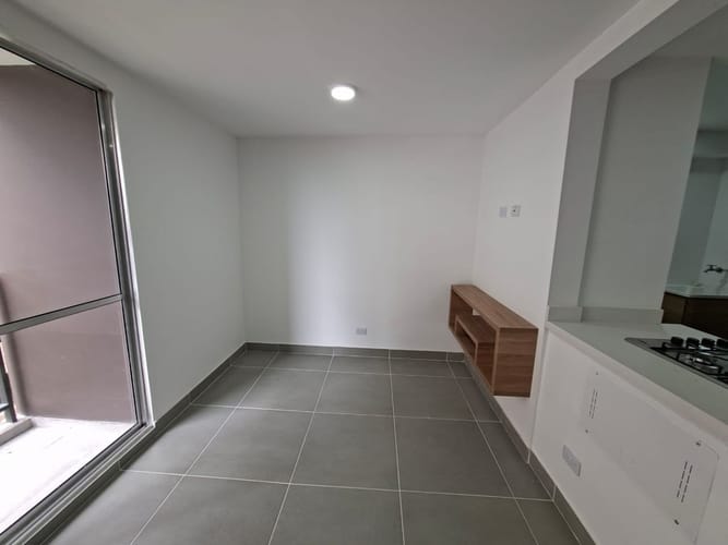 Apartamento de 3 alcobas en arriendo en Loma De San Jose, Sabaneta, 60 m² · foto 6 de 21
