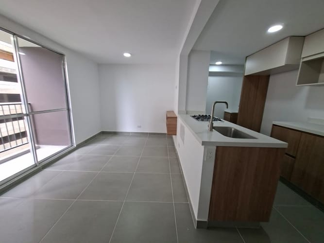 Apartamento de 3 alcobas en arriendo en Loma De San Jose, Sabaneta, 60 m² · foto 9 de 21