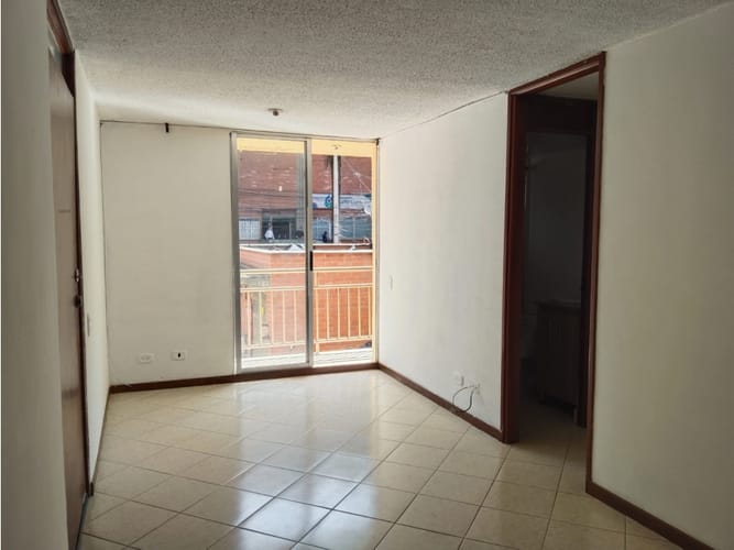 Apartamento de 3 alcobas en arriendo en Boston, Medellín, 53 m² · foto 4 de 11