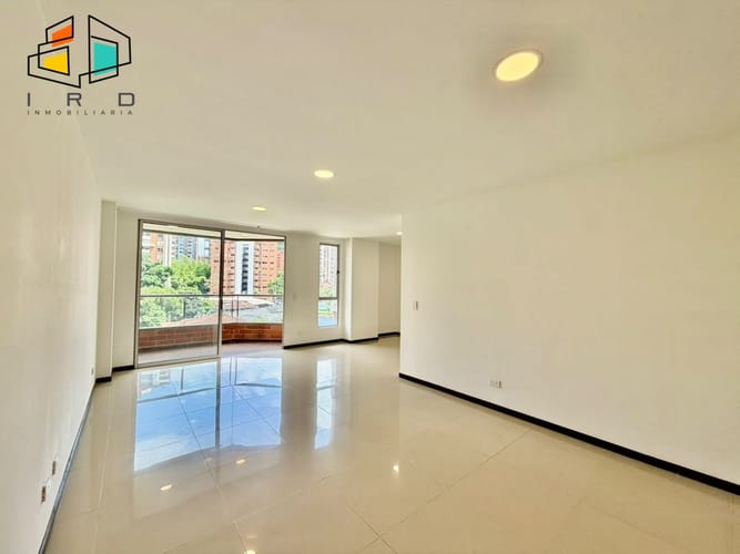 Apartamento de 4 alcobas en arriendo en Lalinde, Medellín, 110 m² · foto 2 de 24