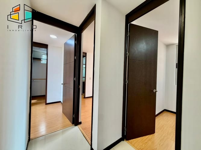 Apartamento de 4 alcobas en arriendo en Lalinde, Medellín, 110 m² · foto 15 de 24