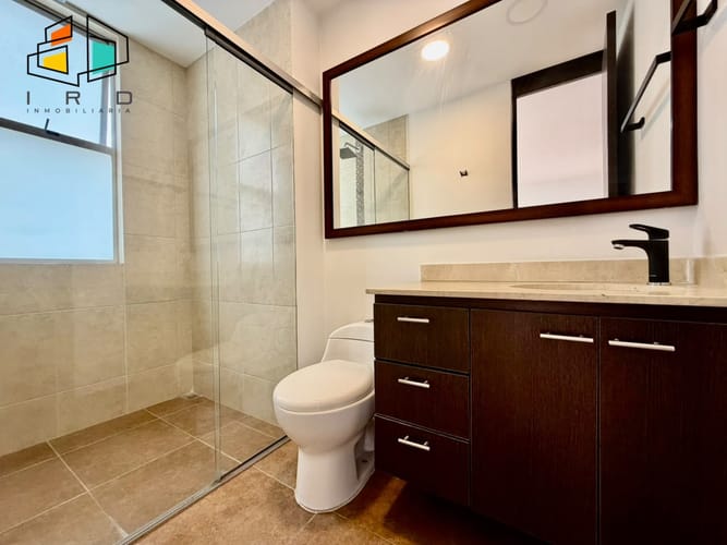 Apartamento de 4 alcobas en arriendo en Lalinde, Medellín, 110 m² · foto 23 de 24
