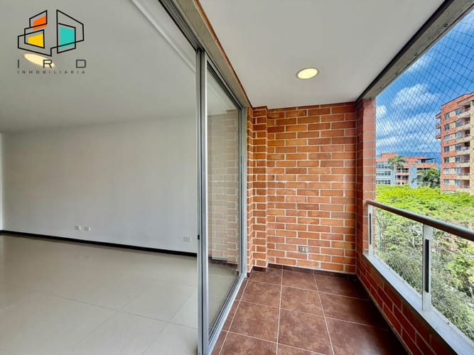 Apartamento de 4 alcobas en arriendo en Lalinde, Medellín, 110 m² · foto 4 de 24