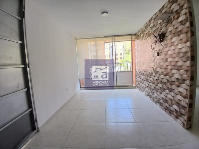 Apartamento de 3 alcobas en arriendo en Ruitoque, Girón, 53 m² · foto 2 de 15