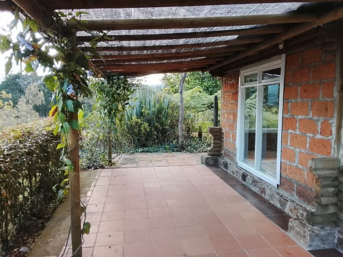 Casa de 3 alcobas en arriendo en Loma Del Chocho, Envigado, 170 m² · foto 4 de 13