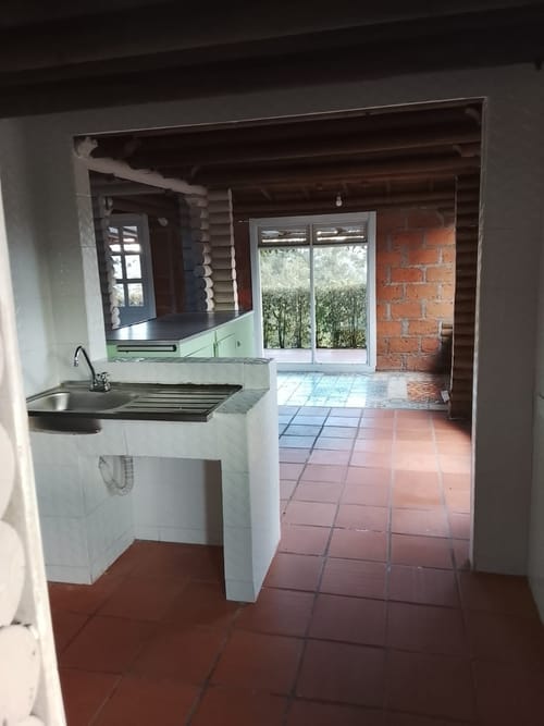 Casa de 3 alcobas en arriendo en Loma Del Chocho, Envigado, 170 m² · foto 11 de 13