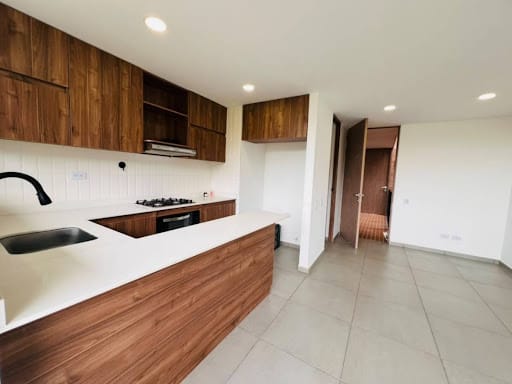 Apartamento de 3 alcobas en venta en La Ceja, 68 m² · foto 3 de 14