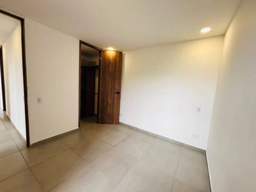 Apartamento de 3 alcobas en venta en La Ceja, 68 m² · foto 8 de 14
