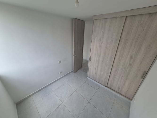 Apartamento de 3 alcobas en arriendo en Arroyohondo, Yumbo, 52 m² · foto 8 de 13