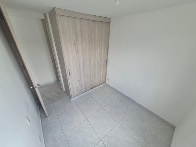 Apartamento de 3 alcobas en arriendo en Arroyohondo, Yumbo, 52 m² · foto 9 de 13