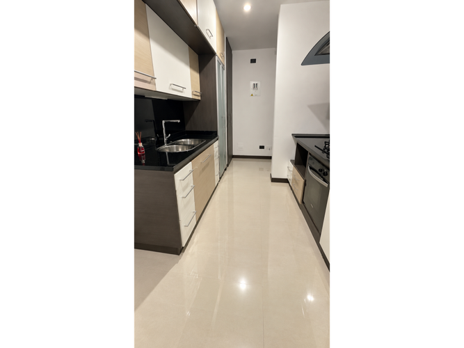Apartamento de 3 alcobas en arriendo en Pinares, Pereira, 91 m² · foto 3 de 22
