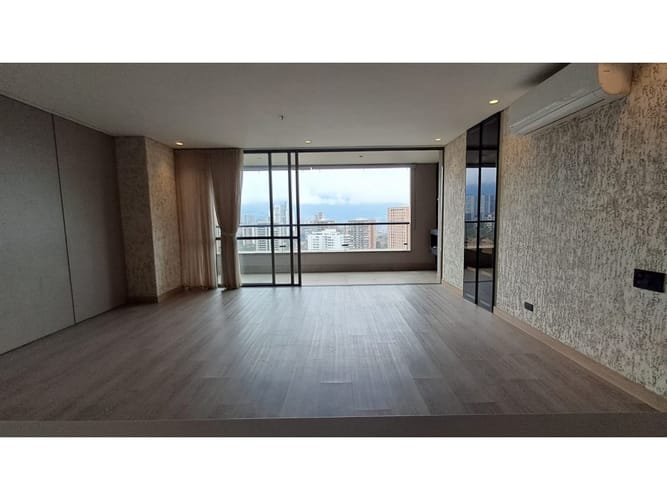 Apartamento de 3 alcobas en arriendo en El Poblado, Medellín, 125 m² · foto 4 de 16