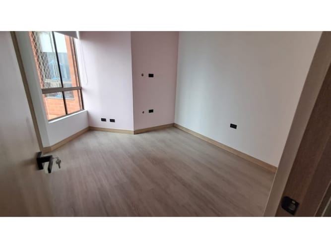Apartamento de 3 alcobas en arriendo en El Poblado, Medellín, 125 m² · foto 11 de 16