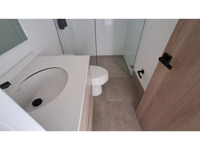 Apartamento de 3 alcobas en arriendo en El Poblado, Medellín, 125 m² · foto 15 de 16