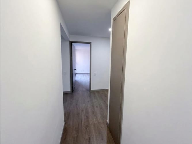 Apartamento de 3 alcobas en venta en Oviedo, Medellín, 135 m² · foto 12 de 24