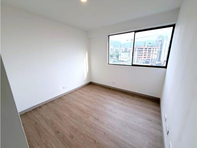 Apartamento de 3 alcobas en venta en Oviedo, Medellín, 135 m² · foto 20 de 24