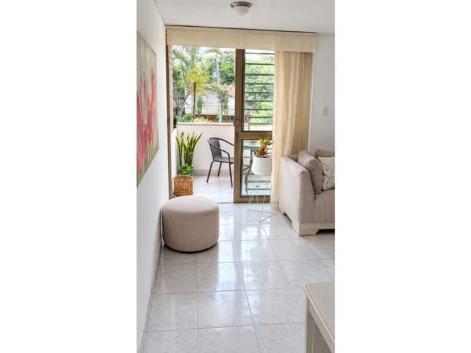Apartamento de 4 alcobas en venta en Prados Del Norte, Cali, 99 m² · foto 2 de 24