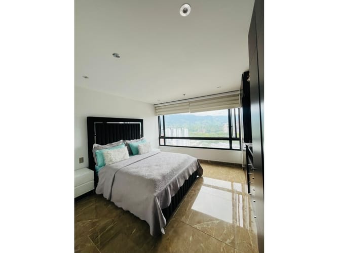 Apartamento de 2 alcobas en venta en Caminos De San Lorenzo, Armenia, 89 m² · foto 5 de 14