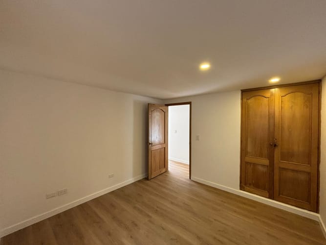 Apartamento de 3 alcobas en venta en Santa Barbara, Bogotá, 144 m² · foto 10 de 16