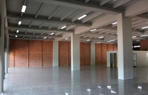 Local en arriendo en Trinidad, Medellín, 580 m² · foto 2 de 8