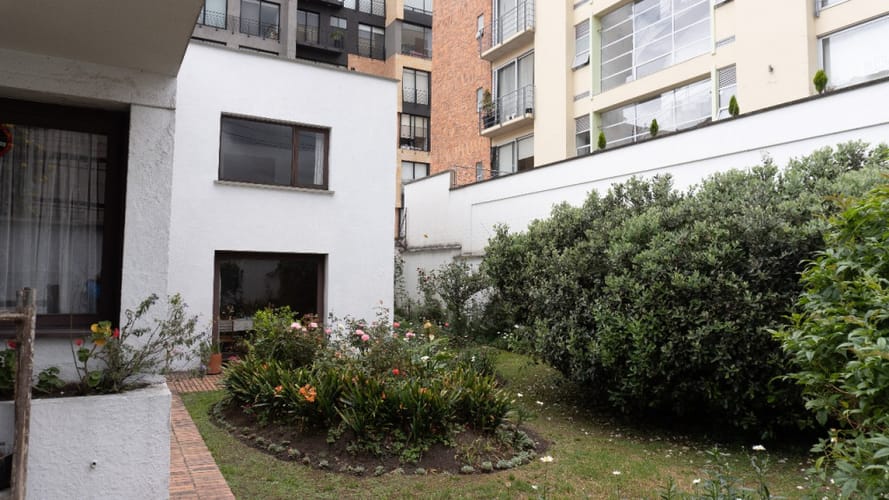 Casa de 7 alcobas en venta en Chico Norte, Bogotá, 520 m² · foto 3 de 24