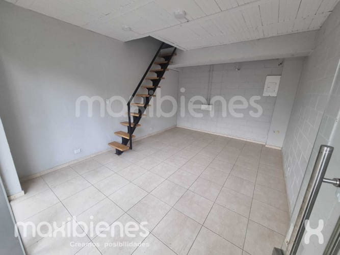 Local en arriendo en Los Alcazares, Sabaneta, 43 m² · foto 5 de 6