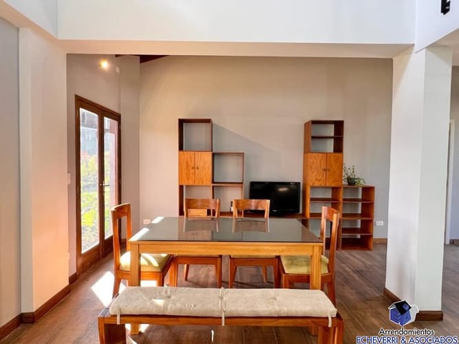Casa de 3 alcobas en arriendo en Loma Del Escobero, Envigado, 210 m² · foto 9 de 13