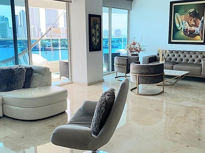 Apartamento de 4 alcobas en venta en Manga, Cartagena, 212 m² · foto 2 de 16