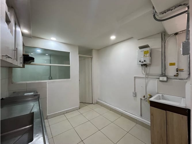 Apartamento de 3 alcobas en arriendo en San Diego, Medellín, 50 m² · foto 6 de 15