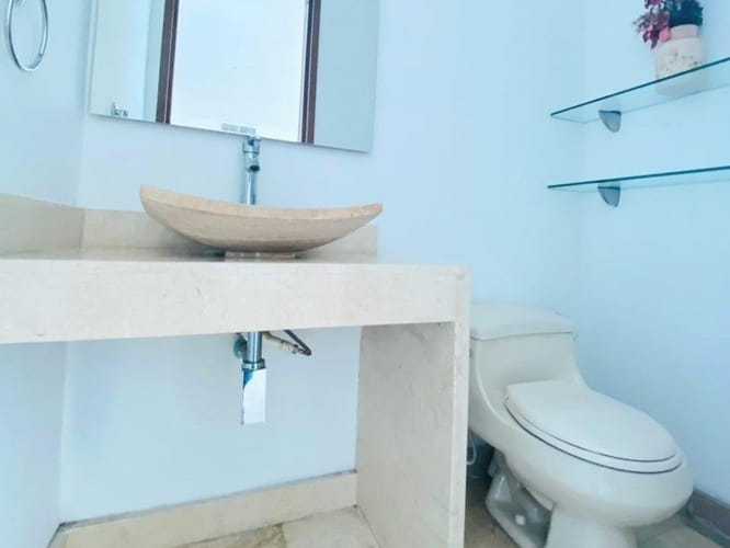 Apartamento de 4 alcobas en venta en Manga, Cartagena, 212 m² · foto 15 de 16