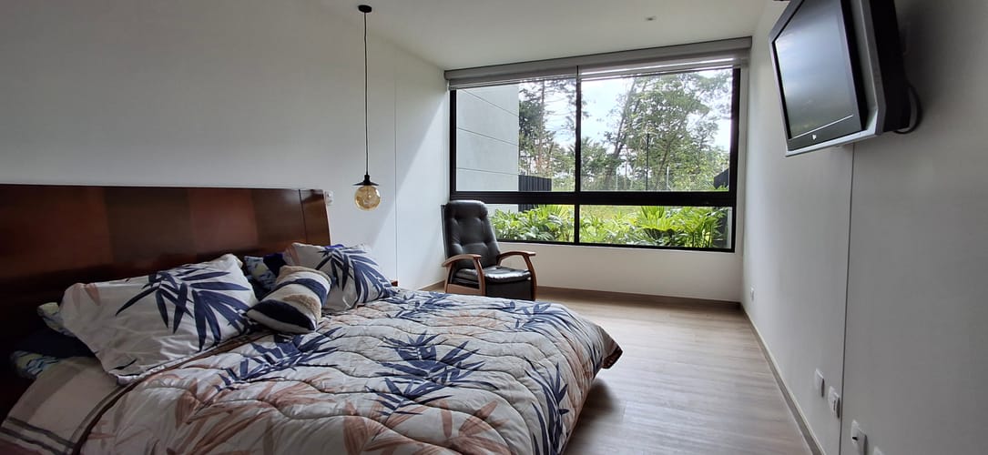 Apartamento de 2 alcobas en arriendo en Yarumal, Rionegro, 158 m² · foto 9 de 24