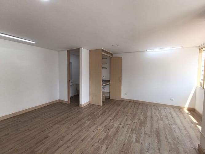 Oficina en arriendo en Guayaquil, Medellín, 30 m² · foto 7 de 11