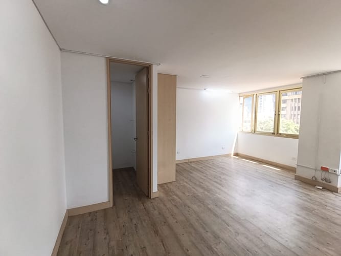 Oficina en arriendo en Guayaquil, Medellín, 30 m² · foto 8 de 11